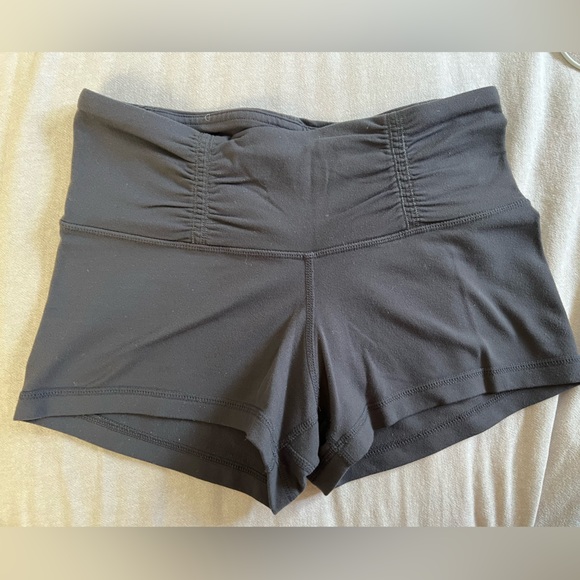 Grey Lululemon shorts. Size 2 - Picture 2 of 2